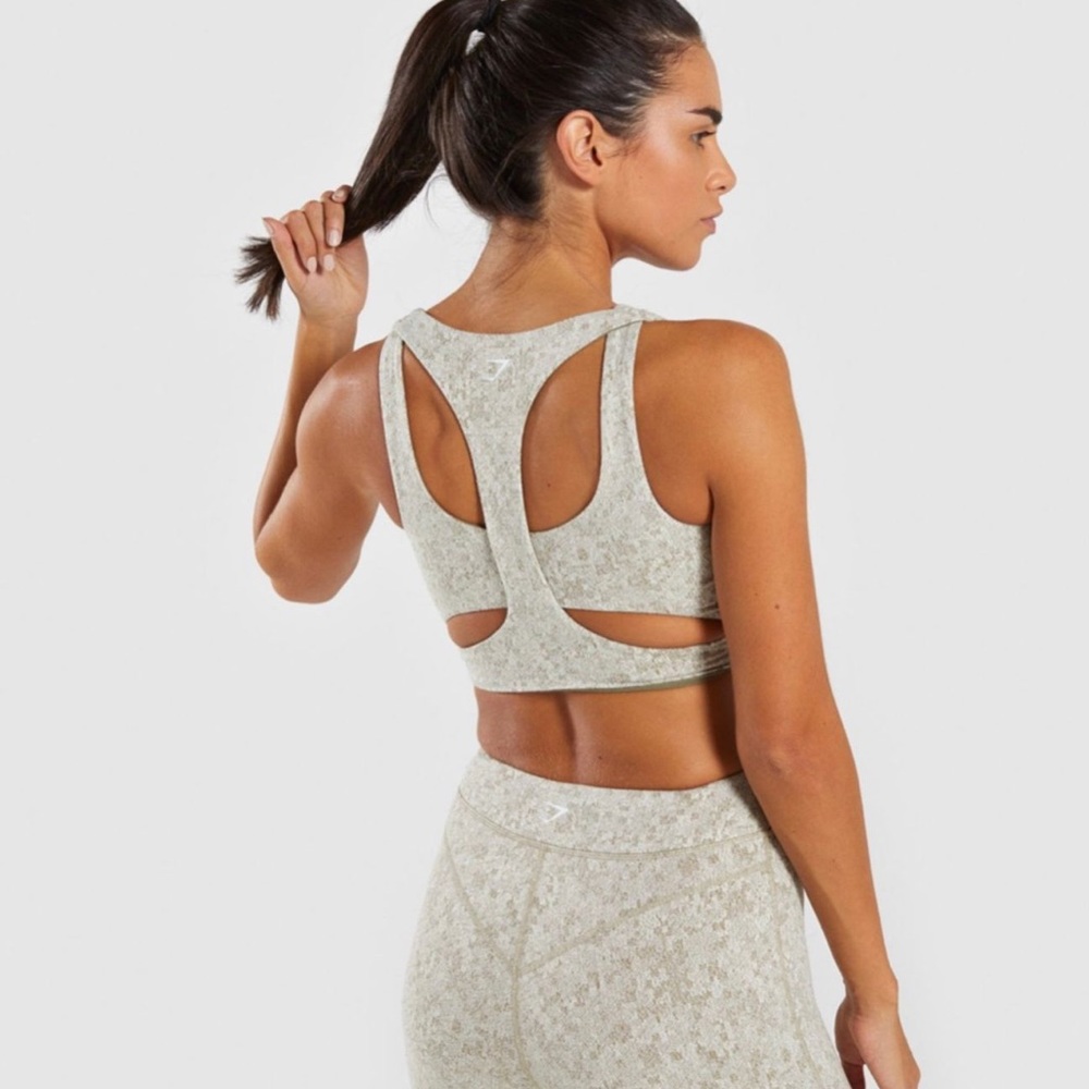 Gymshark Fleur Texture 2 Piece SET - Picture 14 of 16